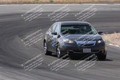 media/Jun-01-2025-CalClub SCCA (Sun) [[eae223c5dd]]/Group 1/Track Event 4/